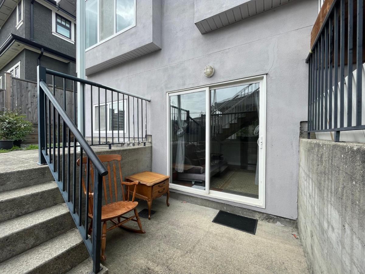Coze Home In Vancouver Near Yvr Экстерьер фото