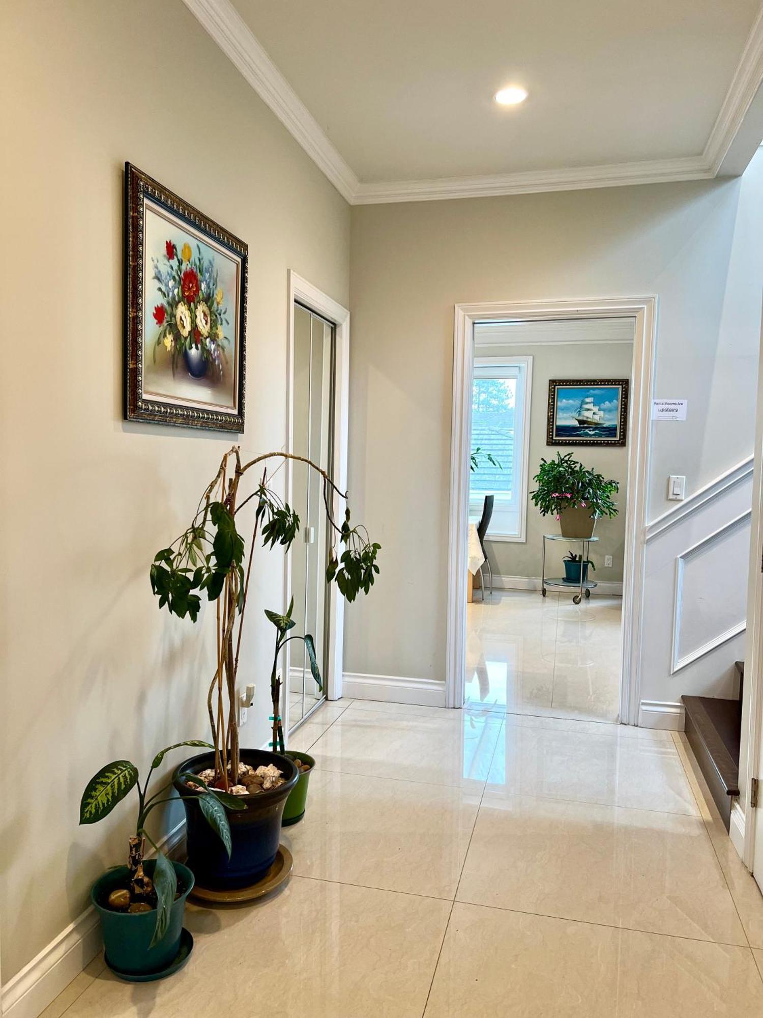 Coze Home In Vancouver Near Yvr Экстерьер фото